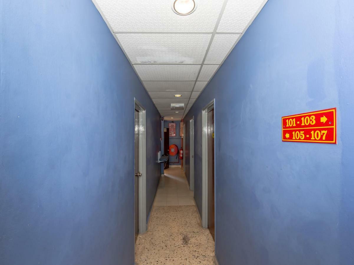 Oyo 1088 Yellow Mansion Banda Kaba Hotel Malacca Εξωτερικό φωτογραφία